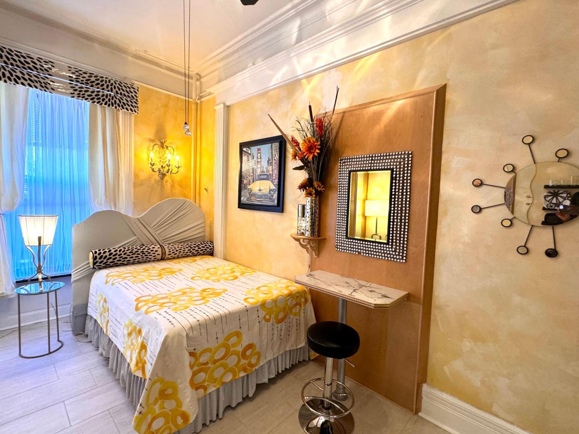 The International Cozy Inn New York Bagian luar foto